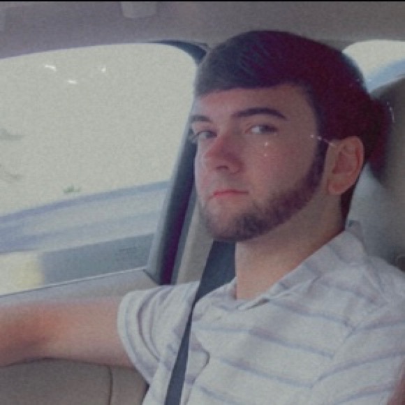 Meet your Posher, Daniel - Picture 2 of 5